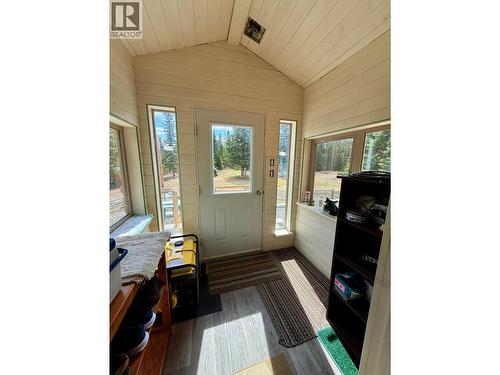 2875 Spout Lake Road, Lac La Hache, BC - Outdoor With Exterior