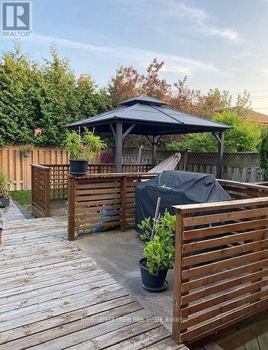 7 Winterberry Drive, Whitby (Rolling Acres), ON - Outdoor With Deck Patio Veranda