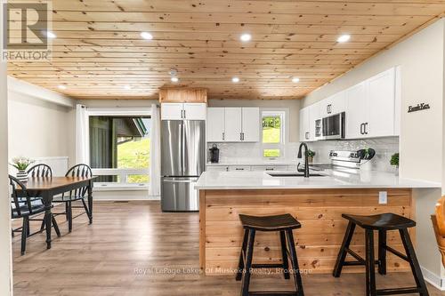 30 Turner Drive, Huntsville (Chaffey), ON 