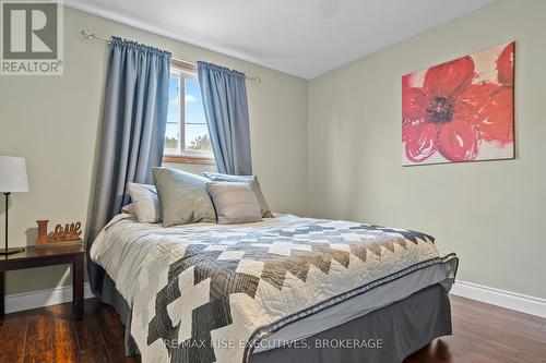693 Laidlaw Crescent, Kingston (South Of Taylor-Kidd Blvd), ON - Indoor Photo Showing Bedroom