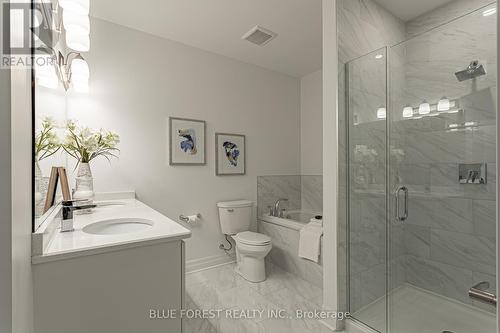 406 - 1200 Commissioners Road W, London South (South B), ON - Indoor Photo Showing Bathroom