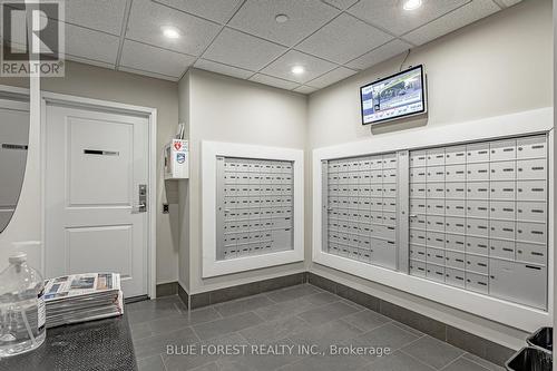 406 - 1200 Commissioners Road W, London South (South B), ON - Indoor Photo Showing Other Room