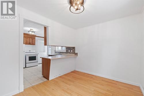 31 Neptune Road, St. John'S, NL - Indoor Photo Showing Kitchen