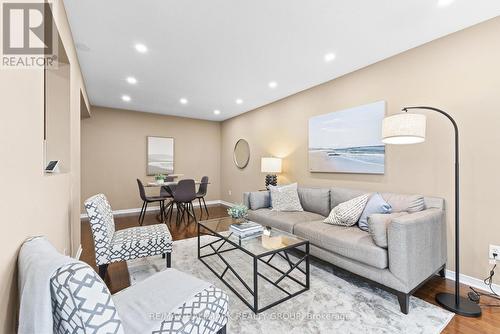 404 Wisteria Crescent, Ottawa, ON - Indoor Photo Showing Living Room