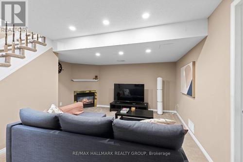 404 Wisteria Crescent, Ottawa, ON - Indoor With Fireplace