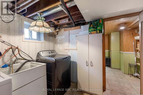 32 Ambrose Street, St. Catharines (Ridley), ON - Indoor Photo Showing Laundry Room
