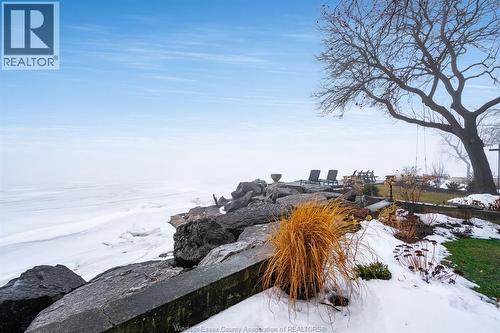 927 Iler Beach Road, Essex, ON 