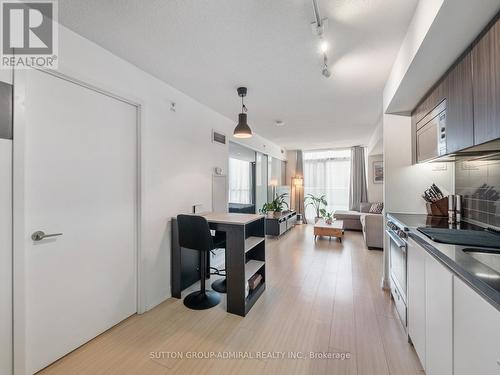 315 - 75 Queens Wharf Road, Toronto, ON - Indoor Photo Showing Kitchen With Upgraded Kitchen