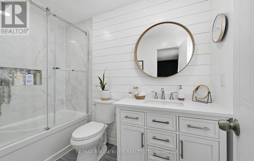 7 Hemans Court, Ajax, ON - Indoor Photo Showing Bathroom