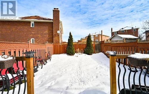 7 Hemans Court, Ajax, ON - Outdoor
