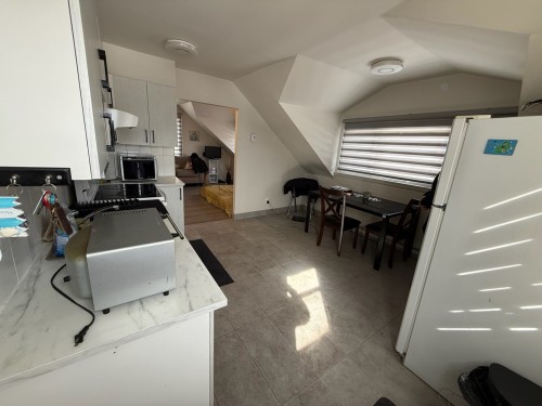 Kitchen - 412 Av. Dunn, Laval (Chomedey), QC - Indoor