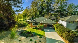 1299 Camrose Cres  Saanich, BC V8P 1N6