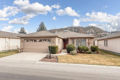 203-595 Yates Road  Kelowna, BC V1V 1P8
