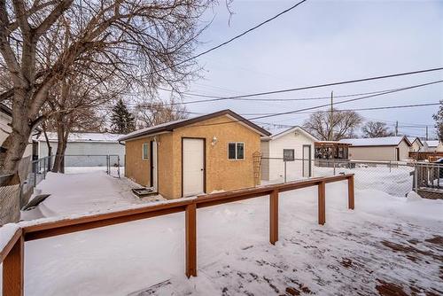 225 Melbourne Ave, Winnipeg, MB 
