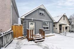 1159 Selkirk AVE  Winnipeg, MB R2X 0C6