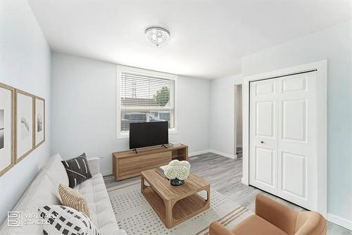 1159 Selkirk Ave, Winnipeg, MB 