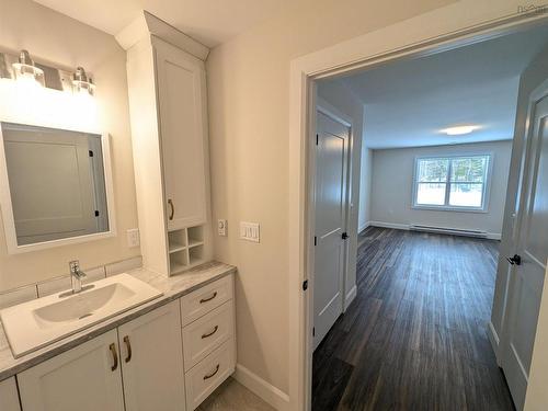 128 & 130 Renfrew Road, Hants, NS 