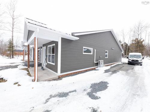 128 & 130 Renfrew Road, Hants, NS 