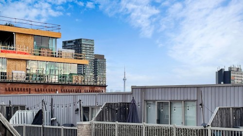 226-25 Turntable Crescent, Toronto, ON - Outdoor