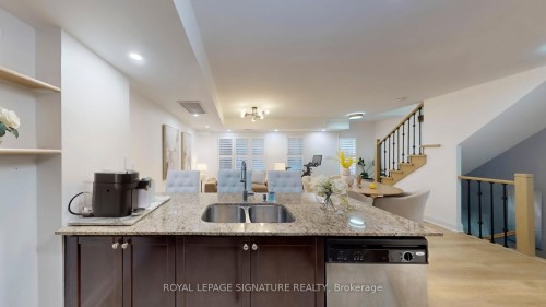 226-25 Turntable Crescent, Toronto, ON - Indoor Photo Showing Kitchen With Double Sink