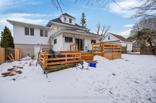 312 East 12Th Street, Hamilton, ON - Outdoor With Deck Patio Veranda