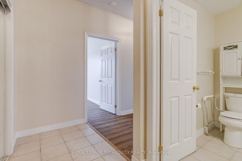 212-2085 Amherst Heights Drive, Burlington, ON - Indoor Photo Showing Bathroom