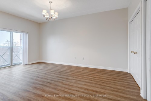 212-2085 Amherst Heights Drive, Burlington, ON - Indoor Photo Showing Other Room
