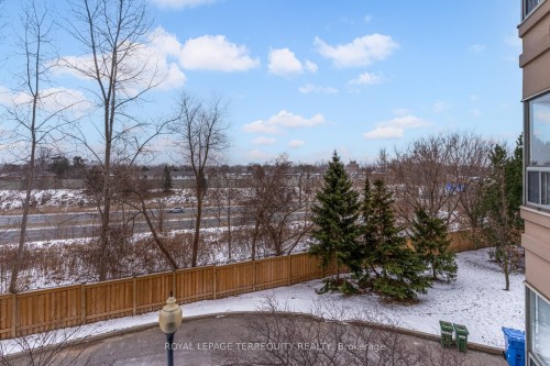 212-2085 Amherst Heights Drive, Burlington, ON - Outdoor