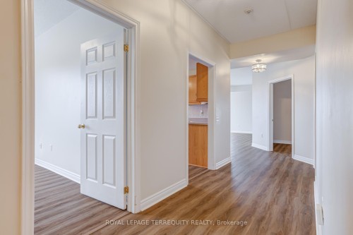 212-2085 Amherst Heights Drive, Burlington, ON - Indoor Photo Showing Other Room