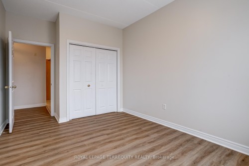 212-2085 Amherst Heights Drive, Burlington, ON - Indoor Photo Showing Other Room