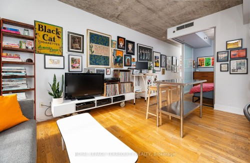 201-630 Queen Street E, Toronto, ON - Indoor