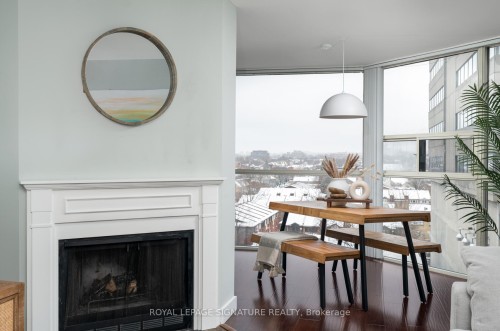 903-725 King Street W, Toronto, ON - Indoor Photo Showing Living Room With Fireplace