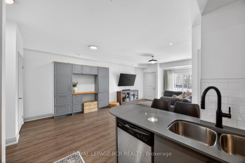 105-5 Greenwich Street, Barrie, ON - Indoor Photo Showing Kitchen With Double Sink