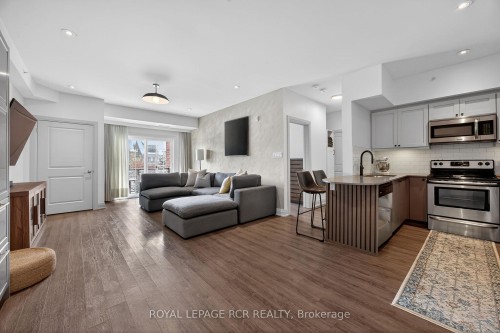 105-5 Greenwich Street, Barrie, ON - Indoor Photo Showing Kitchen