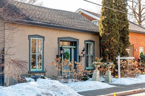 42 Melville Street, Hamilton, ON - Outdoor With Facade