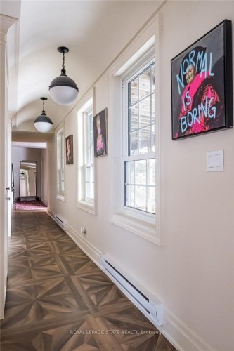 42 Melville Street, Hamilton, ON - Indoor Photo Showing Other Room