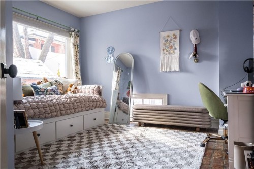42 Melville Street, Hamilton, ON - Indoor Photo Showing Bedroom
