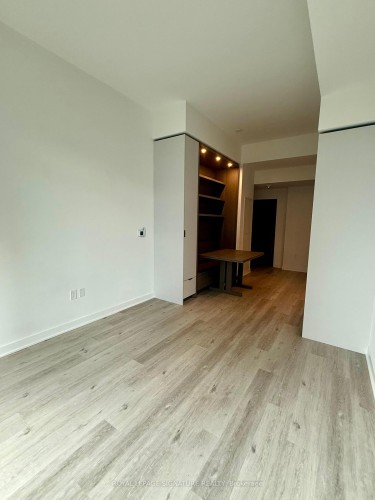 1001-55 Charles Street E, Toronto, ON - Indoor Photo Showing Other Room