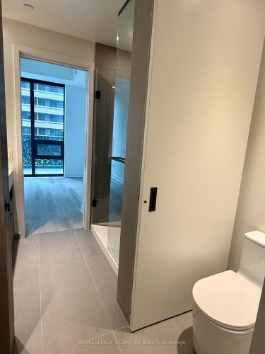 1001-55 Charles Street E, Toronto, ON - Indoor Photo Showing Bathroom