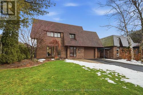 17 THE CEDARS  St. Catharines (Vine/Linwell), ON L2M 6M7