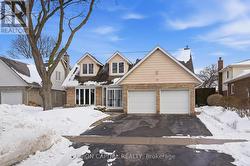 53 STUBBSWOOD SQUARE  Toronto, ON M1S 2K7