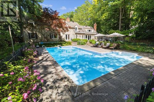 1258 Ravine Drive, Mississauga, ON - Outdoor With In Ground Pool With Backyard