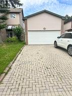82 MUIRLANDS DRIVE  Toronto, ON M1V 2B4