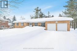 21 FOREST HILL DRIVE  Springwater, ON L9X 0J4