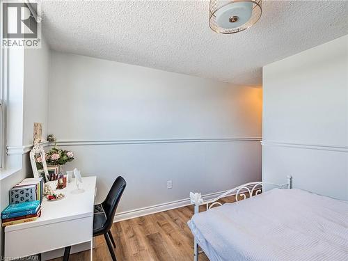 20 William Roe Boulevard Unit# 308, Newmarket, ON - Indoor Photo Showing Bedroom