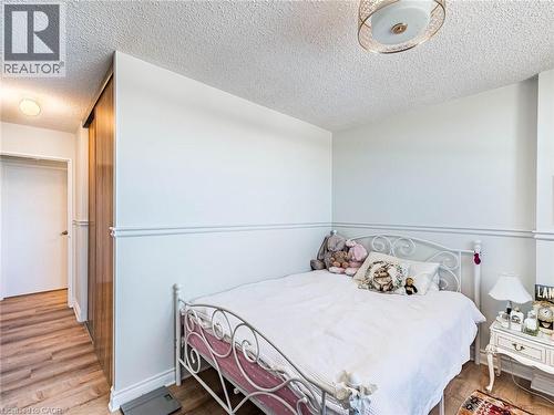 20 William Roe Boulevard Unit# 308, Newmarket, ON - Indoor Photo Showing Bedroom