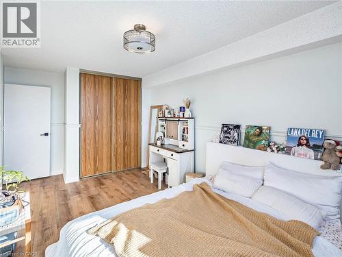 20 William Roe Boulevard Unit# 308, Newmarket, ON - Indoor Photo Showing Bedroom