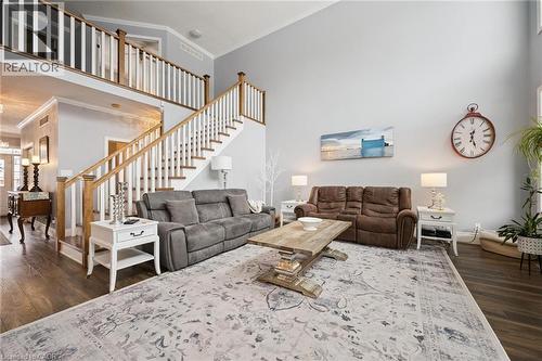 42 Fischer Court, Kitchener, ON - Indoor Photo Showing Living Room