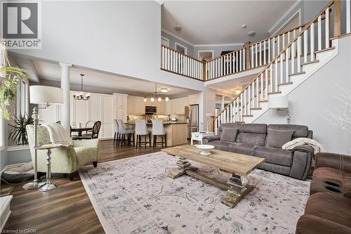 42 Fischer Court, Kitchener, ON - Indoor Photo Showing Living Room