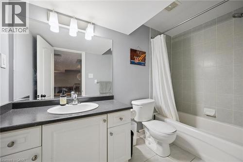 42 Fischer Court, Kitchener, ON - Indoor Photo Showing Bathroom